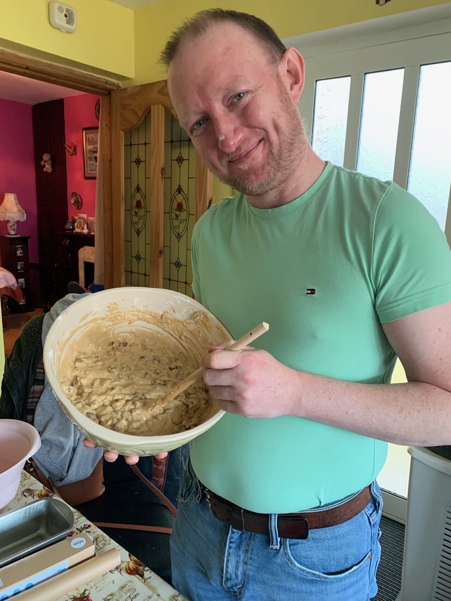 Anthony (aka Mr Lova Lova) has been busy baking all day. We think he’s done a great job and he went for the traditional style porter cake using <a href="/GuinnessIreland/">Guinness Ireland</a> 

Great job Anthony