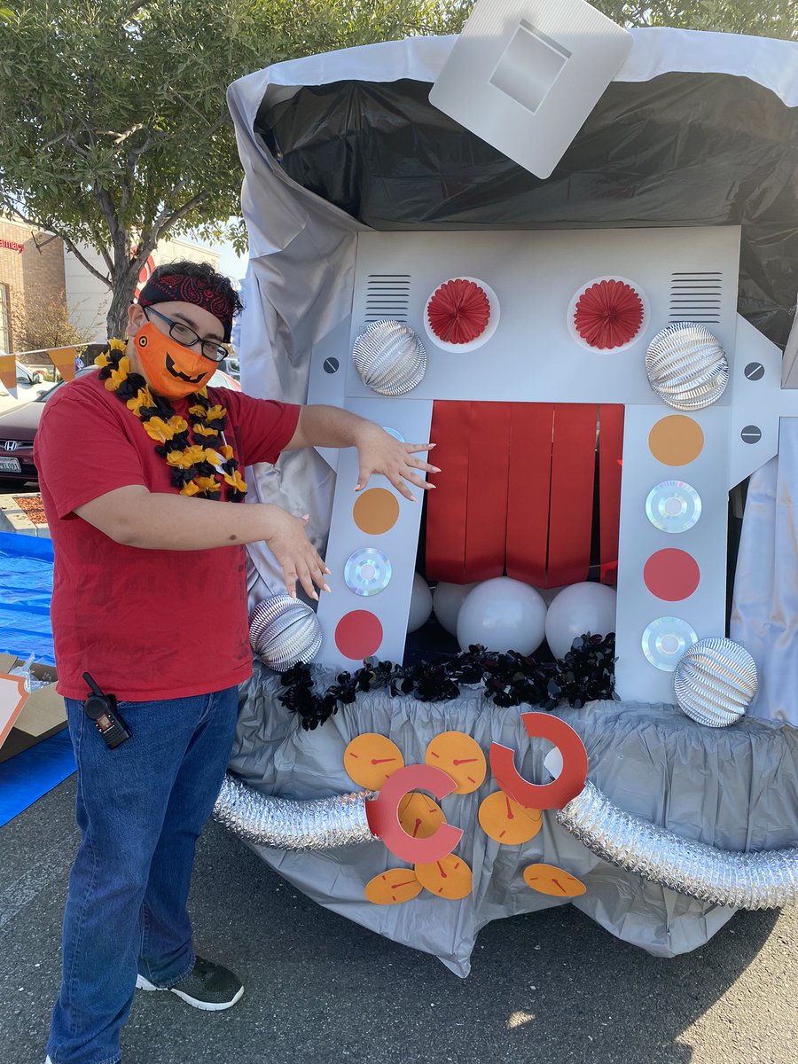 RubyC2715's tweet image. Bring all of your ghosts and goblins to Targets Boo Avenue🎃👻 @skynewton3 @GaradaVilla @vscduncan @BeckyF_TGT @LDJones817