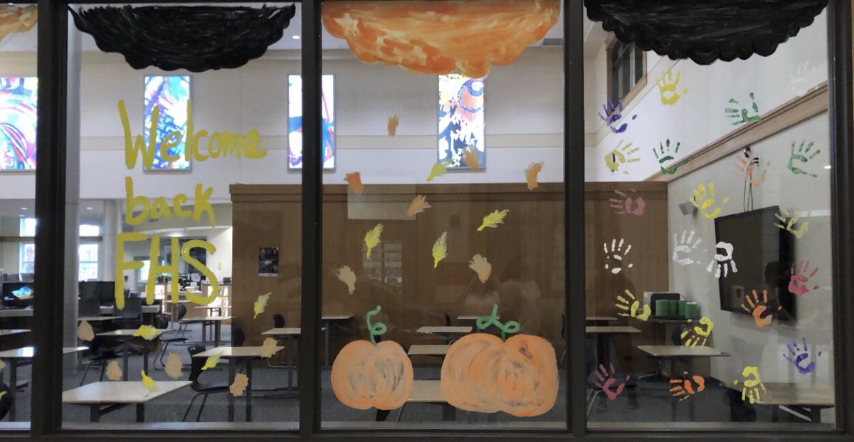 Great job to all the helping hands on our first Window Mural of the year.
We hope everyone has a great Halloween!🎃 🧡