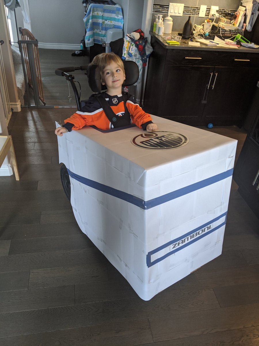 Hey <a href="/EdmontonOilers/">Edmonton Oilers</a>! Need a new Zamboni driver?