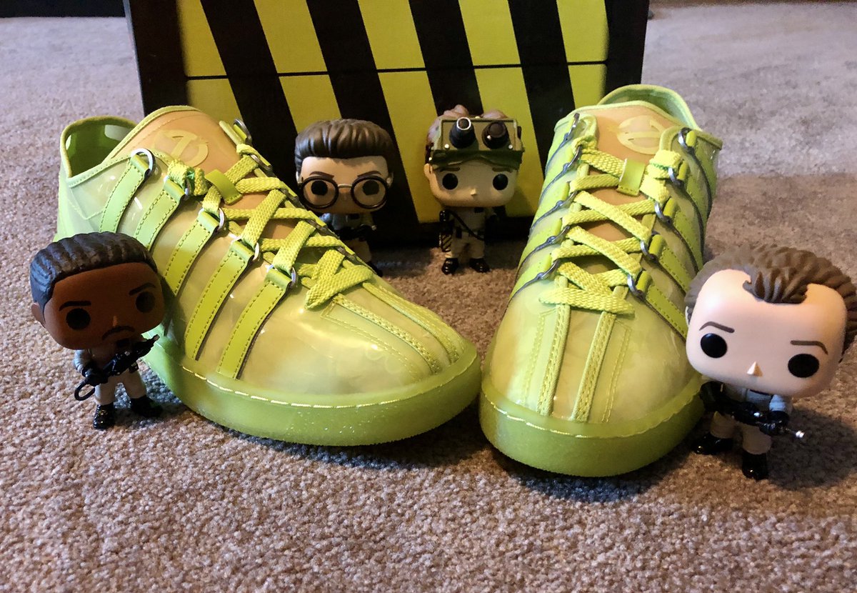 ArtEddy3's tweet photo. For #Halloween these are my #kicksoftheday. What are you rockin today?
@KSWISS @Ghostbusters #kicks #Halloween2020 #kswiss #Ghostbusters #raystanz #egonspengler #winstonzeddemore #petervenkman @dan_aykroyd #sneakerhead #Sneakers https://t.co/FPzoeyGgPU