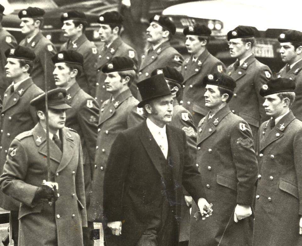 CiaranONeill11's tweet photo. Dad on inspection @defenceforces #Hillery https://t.co/lEho1NrSz4
