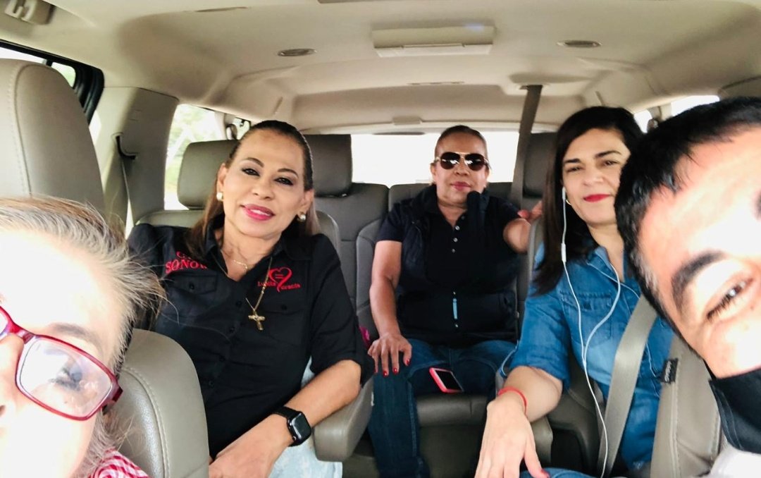 AlianzaProgres1's tweet photo. Rumbo a Huatabampo donde nos reuniremos con Aliancistas que buscan el bienestar de todos los sectores. Aquí nuestra coordinadora Estatal @LupitaGraciaBe @Majubo17 @sergiovallep @JavierCTMSonora @roman_holguin1 @sergiovallep https://t.co/Z1DN5oMNFw