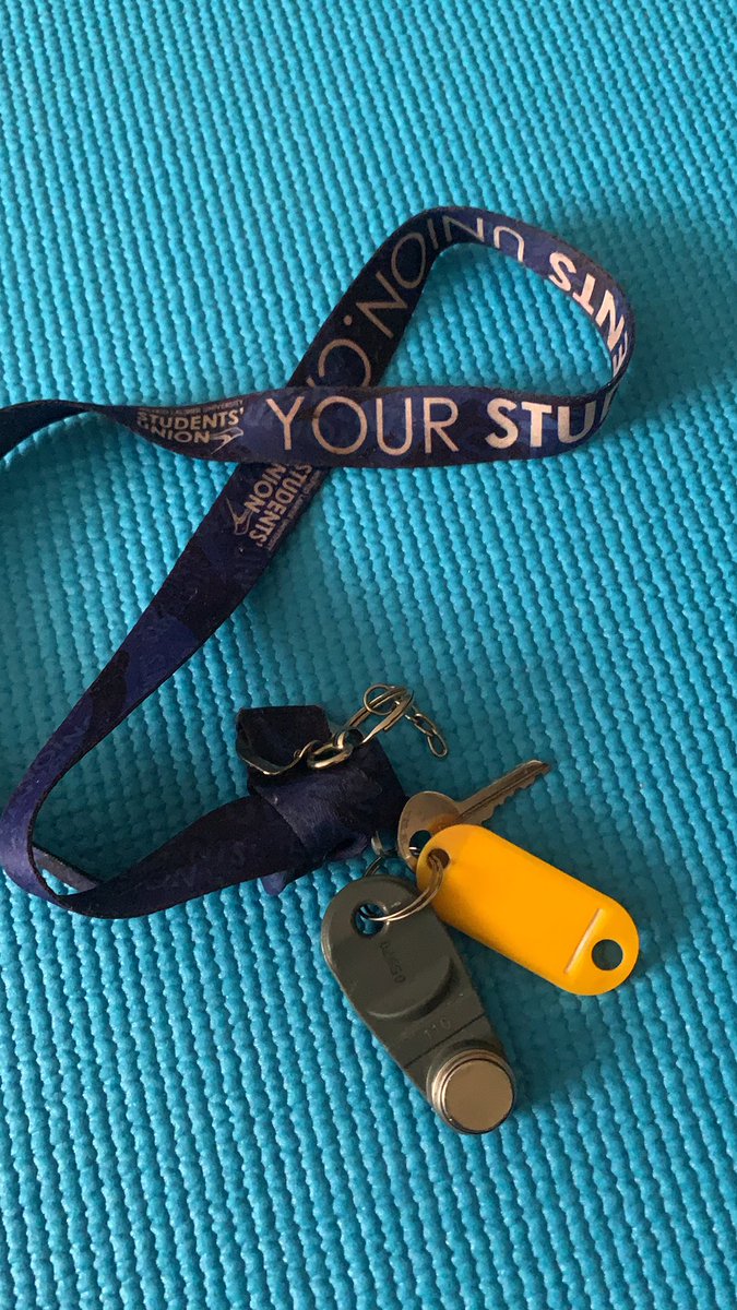 AliyaShafi19's tweet photo. @SpottedLaurier found these lost keys! If you know who they belong to, let me know https://t.co/Qx5CqUBdkE