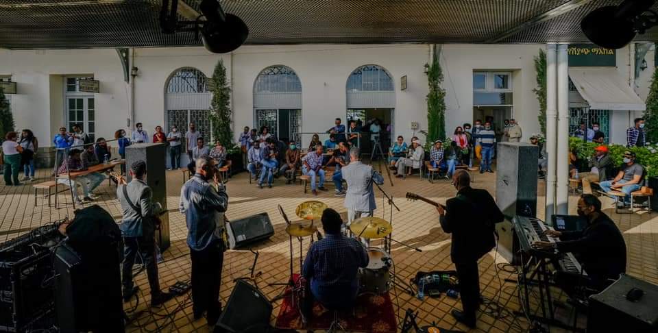 Tomoca Coffee tweet media