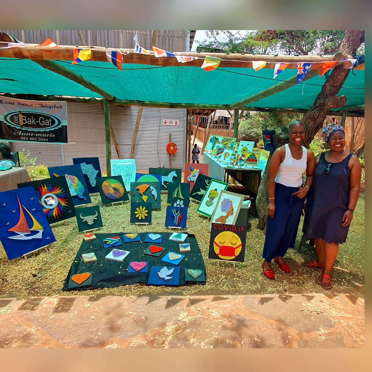 gmc_stringart1's tweet photo. Strings and beads💜💚💛 art under the sun🌞 
 
#africanmarket #artlover100k #gmc_stringart #womeninbusiness #artonfacebook #southafricanartists #saatchiart #artandculture #artwork #artist #farmersmarket #artsouthafrica https://t.co/KGcG60bmuj