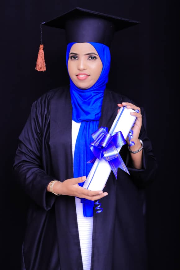 warsan10's tweet photo. Congratulations on your well-deserved success, Congratulations on your graduation and best wishes for your next adventure!”
Am So happy to share in the excitement of your graduation day, and so very proud of you walalo 🎓🙏🏼💐 https://t.co/EOei1Xjj2p