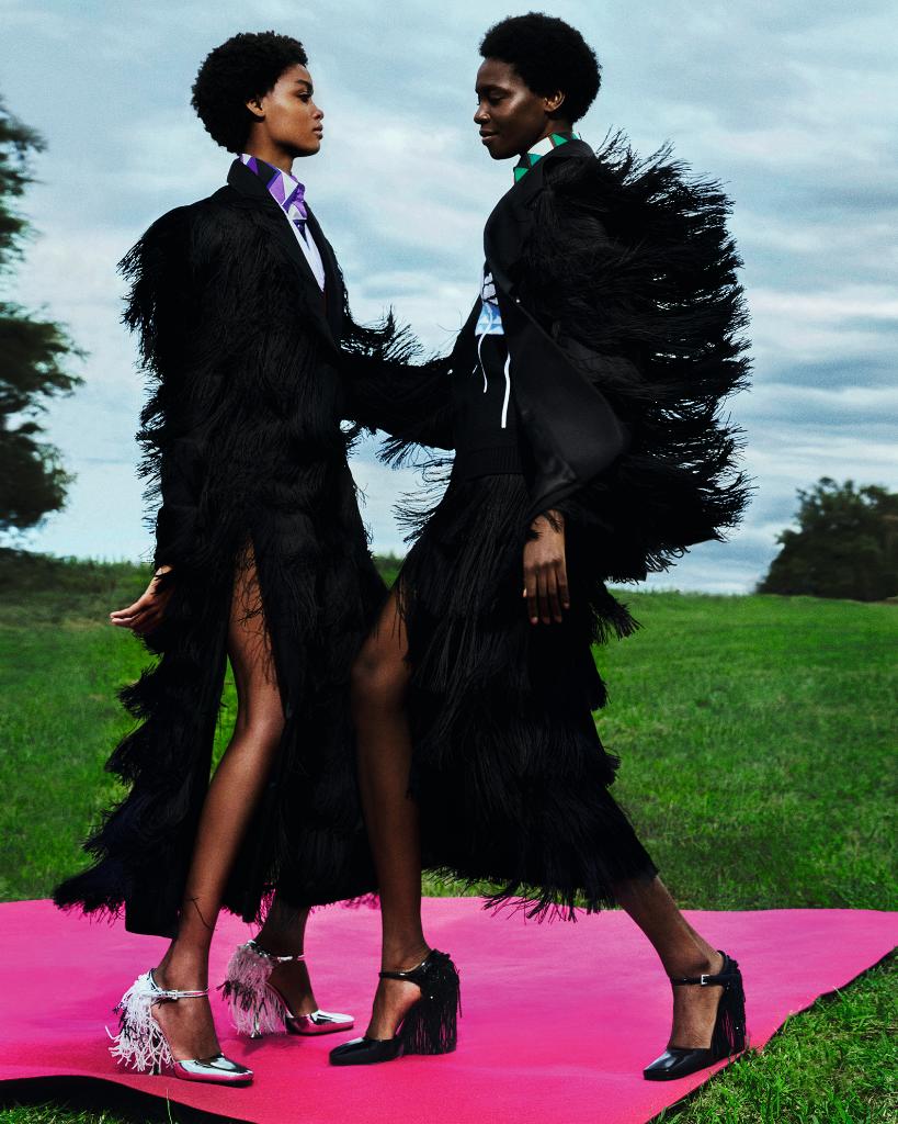 Prada's tweet image. On @VogueSpain, models @kelloggsmarie and #BlésnyaMinher wear #PradaFW20 photographed by #TxemaYeste.
Stylist: Juan Cebrian
#PradaEditorials