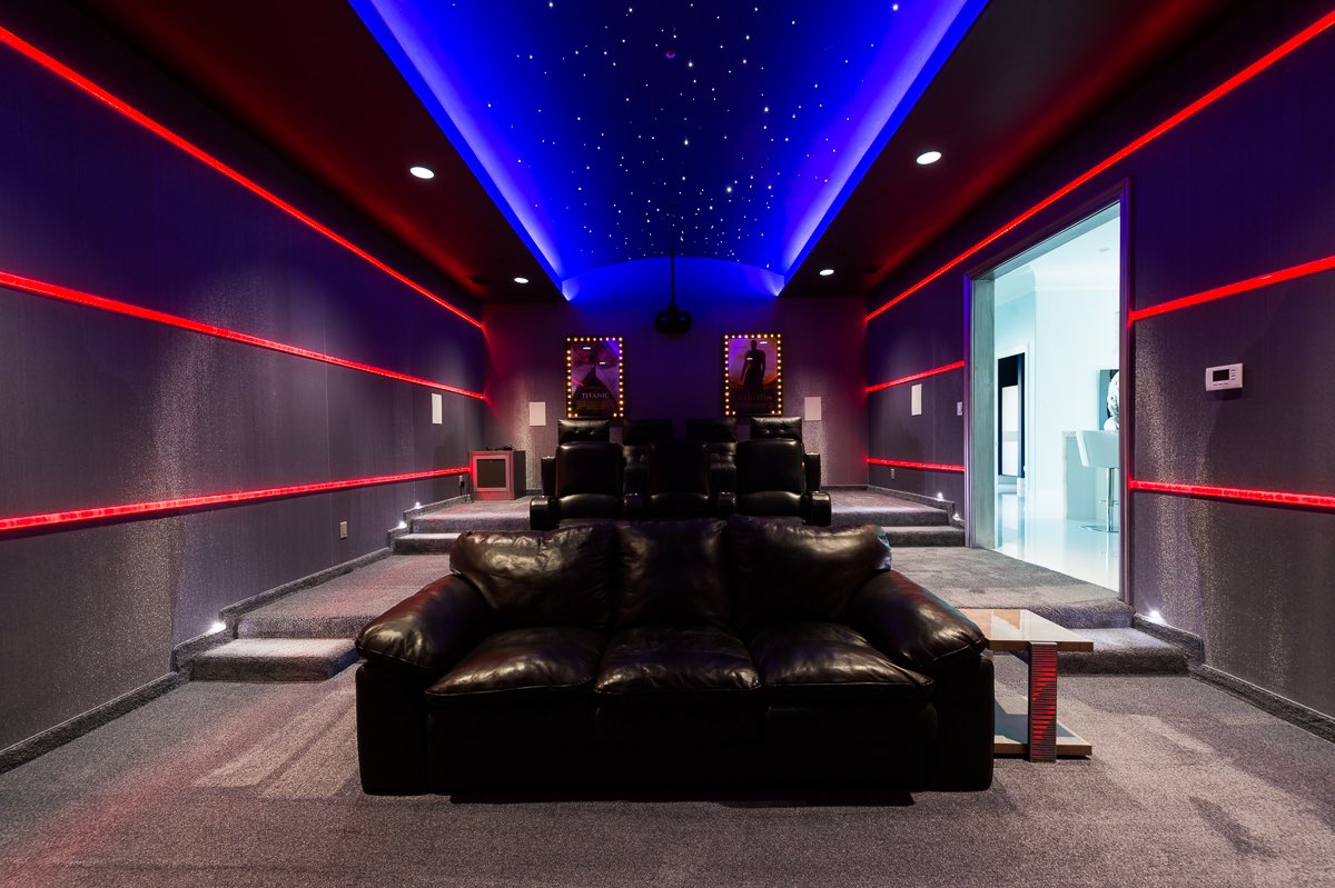 CrownAVINC's tweet photo. Happy Halloween! 👻There’s nothing spookier than some poorly installed lighting system, but there’s no need to fear when you contact Crown for all of your home automation needs. Just check out what we el were able to do with this home theatre!

#getcrowned #crestron #audio https://t.co/zfH17sfaCx