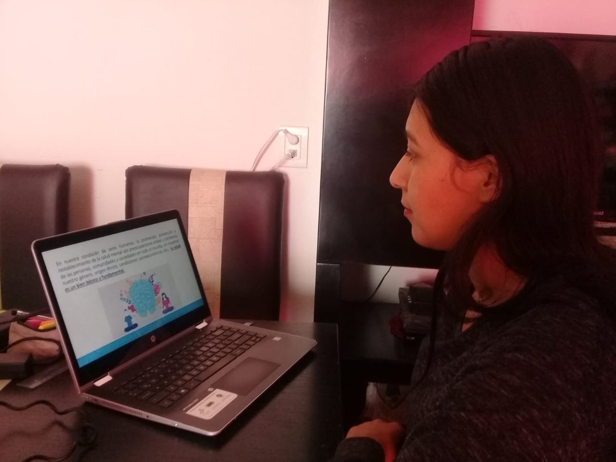Seccion50SNTE's tweet photo. #SNTEconMéxico 👩‍🏫🇲🇽👨‍🏫

🔴 Ofrecen #SNTE 📚 @CNDH 🕊️ webinar 👉Salud Mental y #COVID19 prioridad en Derechos Humanos👈 impartido por Karen Muñiz Hernández 🔴 Aborda manejo de estrés✔️ ansiedad✔️ miedo✔️ y empatía✔️ en niños 👧 jóvenes 👨‍🦱y adultos 👴

🏳️ #SNTEporLosDerechos 🕊️ https://t.co/dHWlXiKHzq