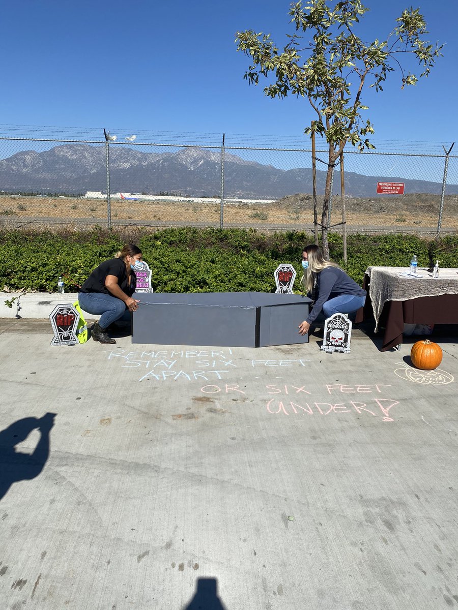 JazzyUps9279's tweet photo. The Safety Summit at WAHCA was full of learning, laughs, and bonding. A huge thank you to everyone that put the event together, and to all that participated.
#AnaheimRocks #Safety27 @divine2wincom @jimweber88 @jrindafernshaw @ExperienceUPS @UPSers @indigirl111 @4kids5 @melirere https://t.co/DyNKdOIf4p