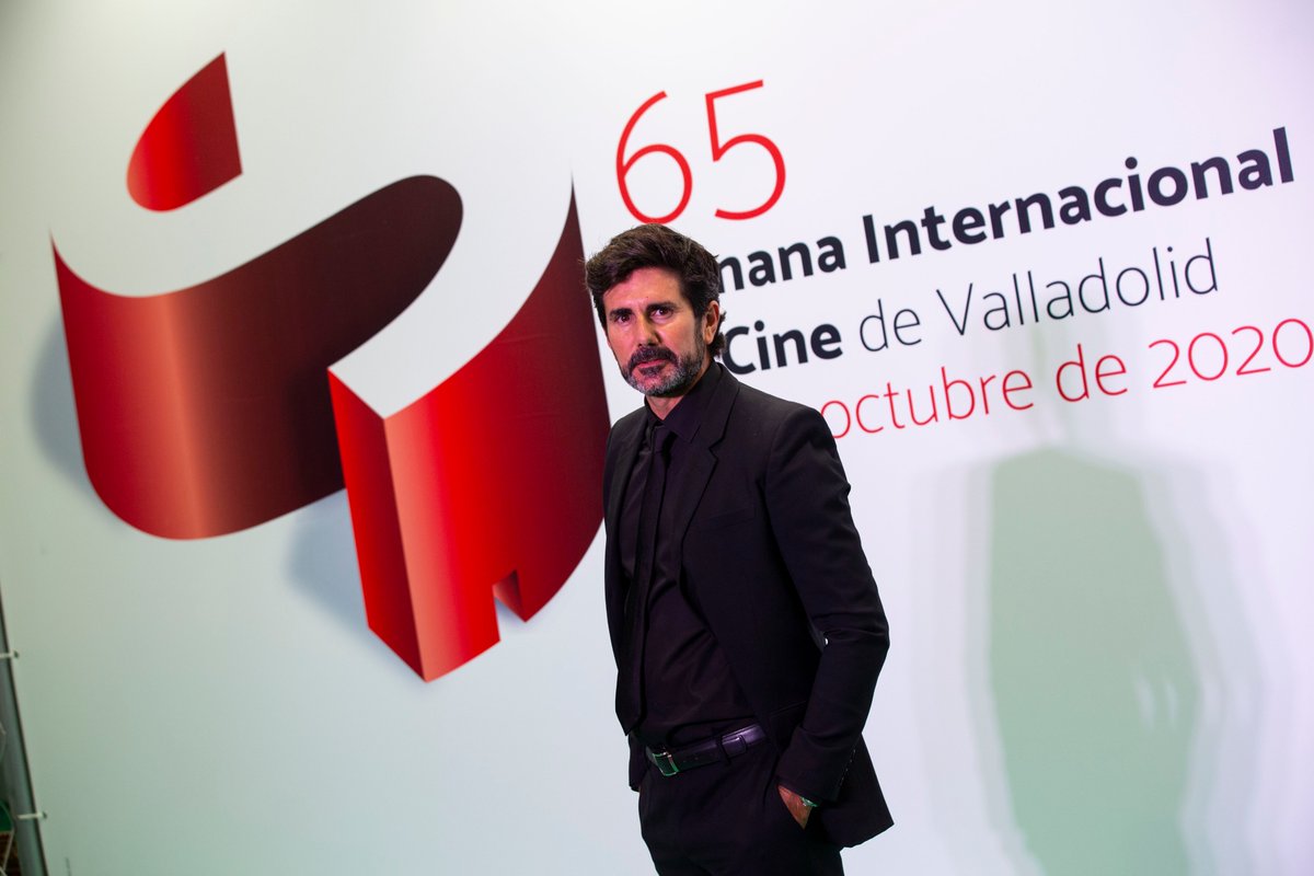 El Salón de los Espejos del <a href="/TCalderonVLL/">Teatro Calderón</a>  ha sido el escenario de la alfombra verde de la 'Gala de Clausura'. Y en esta noticia os contamos lo más destacado de la misma 👉cutt.ly/xgIBXvI
#65Seminci💋