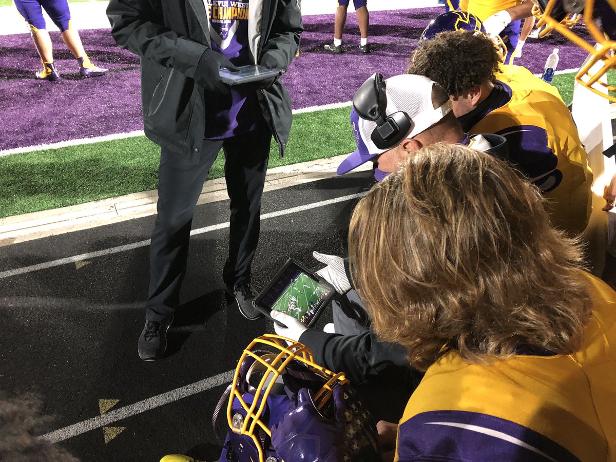 klugr85's tweet photo. Big night for @BellevueWestFB Playoff Win over Lincoln SW @bwfootballcoach 100th career win
And another successful @Sky_Coach night! #fridaynightlights #skycoach https://t.co/yoNU880Opo