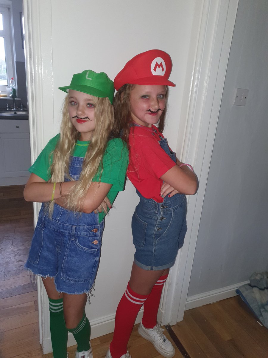 leight18's tweet image. Happy Halloween #marioandluigi