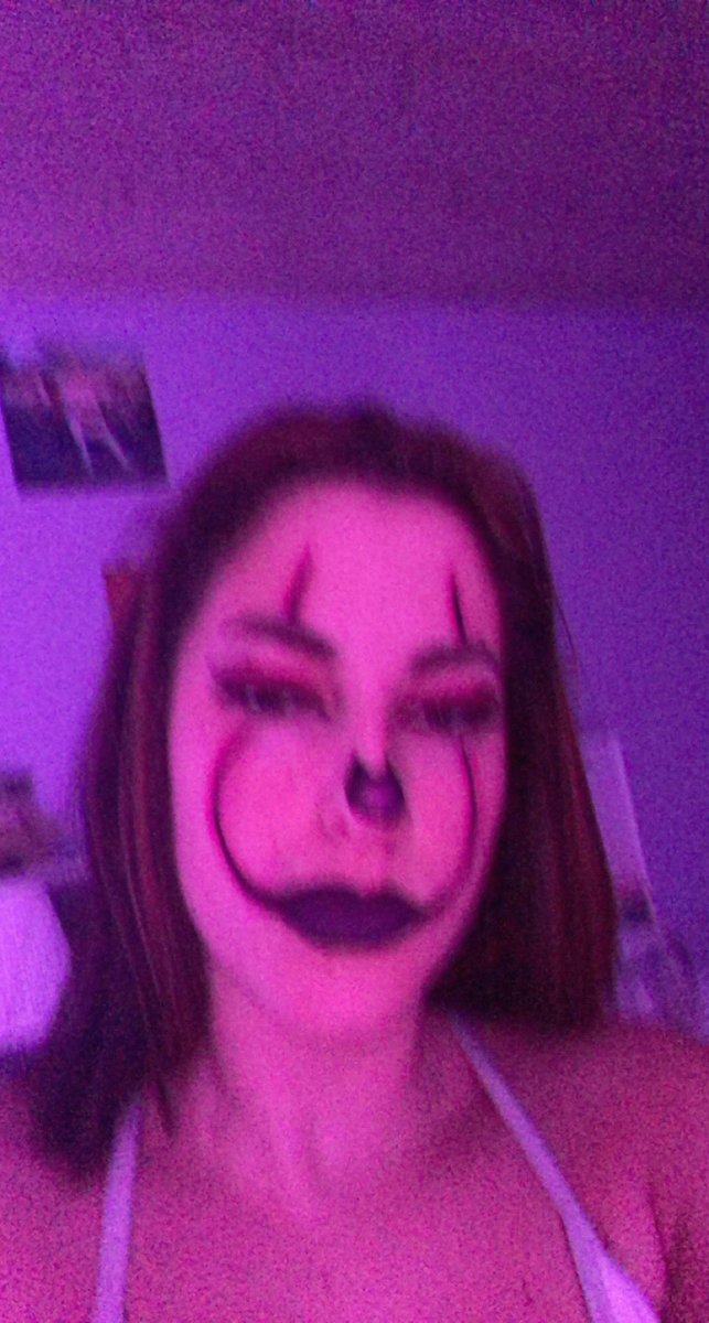 carlaaaaa55's tweet image. Hi Liam here’s so other pics of my look I’m quite proud cos I’m not really good at makeup 🖤 #LPCostumeComp @LiamPayne #LiamPayne 
#LPMakeUpComp  #LPShowAct3