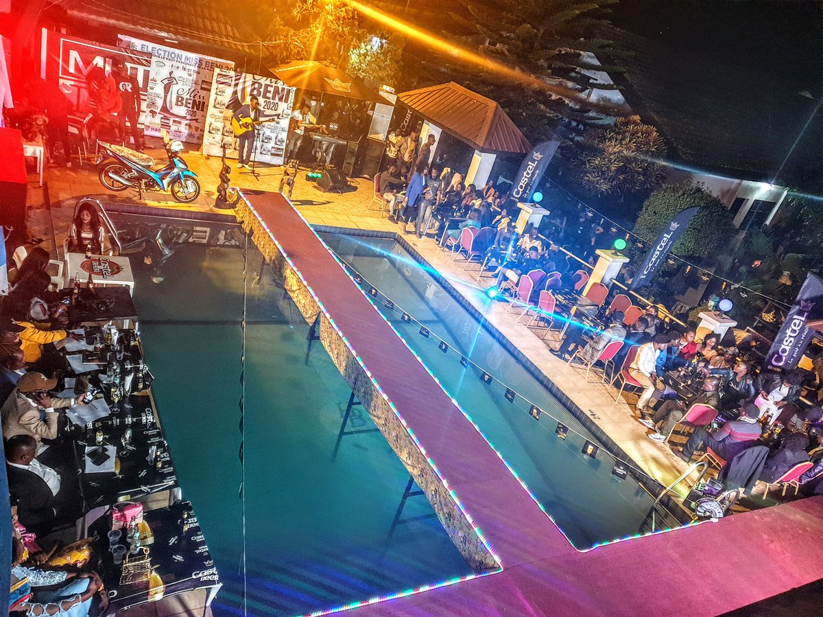 MissBeni_rdc's tweet photo. La soirée #Missbeni2020 a commencé depuis quelques heures. Si vous n'êtes pas encore sur place, hatez-vous ! Le grand moment tant attendu va bientôt commence, le défilé des miss 🥳🥳.

Retrouvez-nous à l'hôtel #Beni. https://t.co/BzihpapFQG