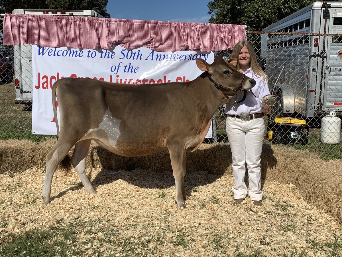 Congratulations Cylee on your two 1st place class winners and winning that Showmanship belt buckle!! <a href="/BaleyRc/">Coach E</a> <a href="/RoyseCityFFA/">Royse City FFA</a>