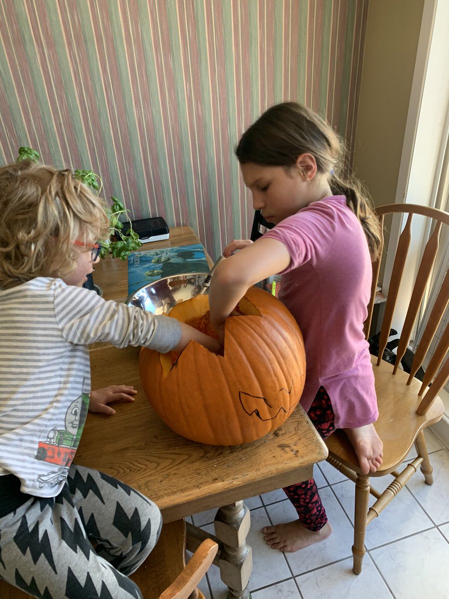 p_clair_de_lune's tweet photo. @popkidnick @nickcarter @_Nick_Nation_ @popkidnick It’s now time for the best part of the day! #letsfunbegin #kidshavefun #hugepumpkin https://t.co/867YbTWd38