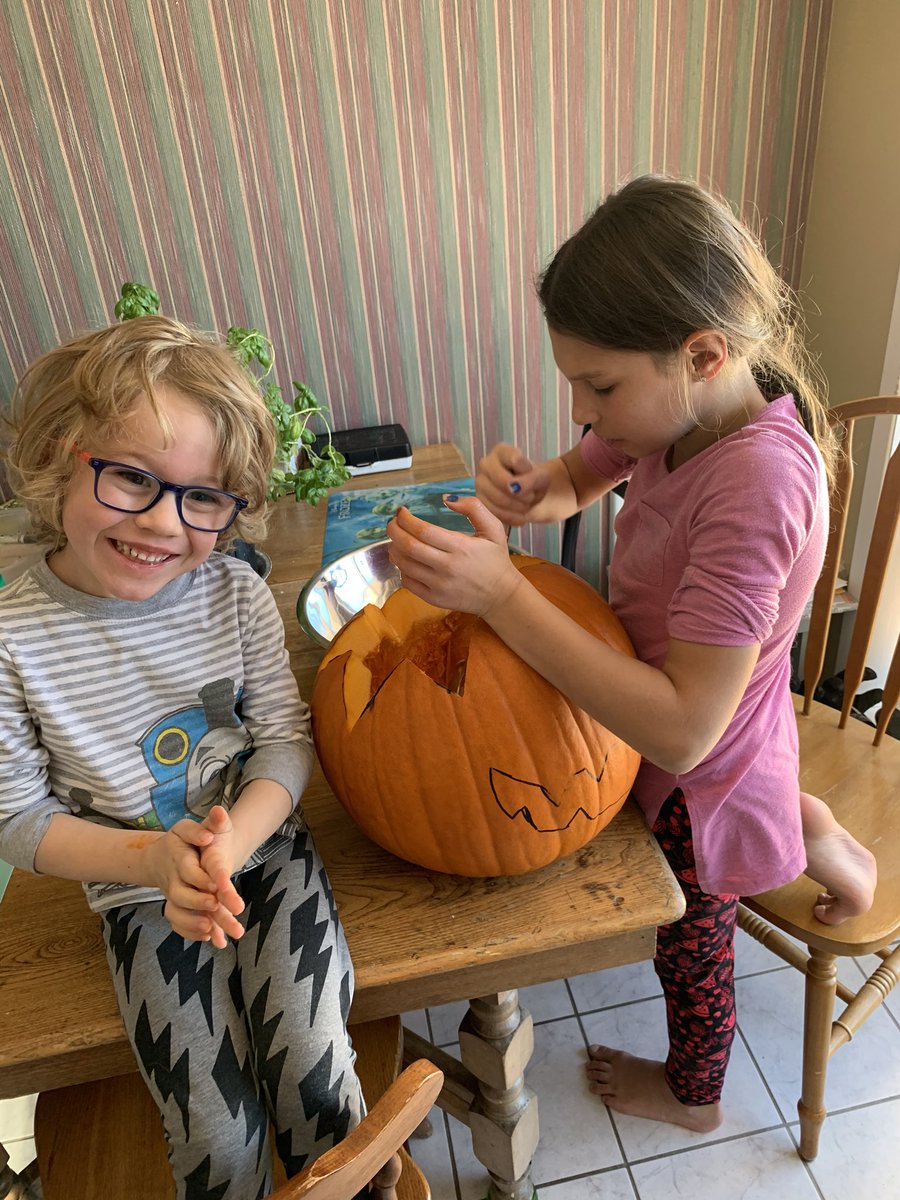 p_clair_de_lune's tweet photo. @popkidnick @nickcarter @_Nick_Nation_ @popkidnick It’s now time for the best part of the day! #letsfunbegin #kidshavefun #hugepumpkin https://t.co/867YbTWd38