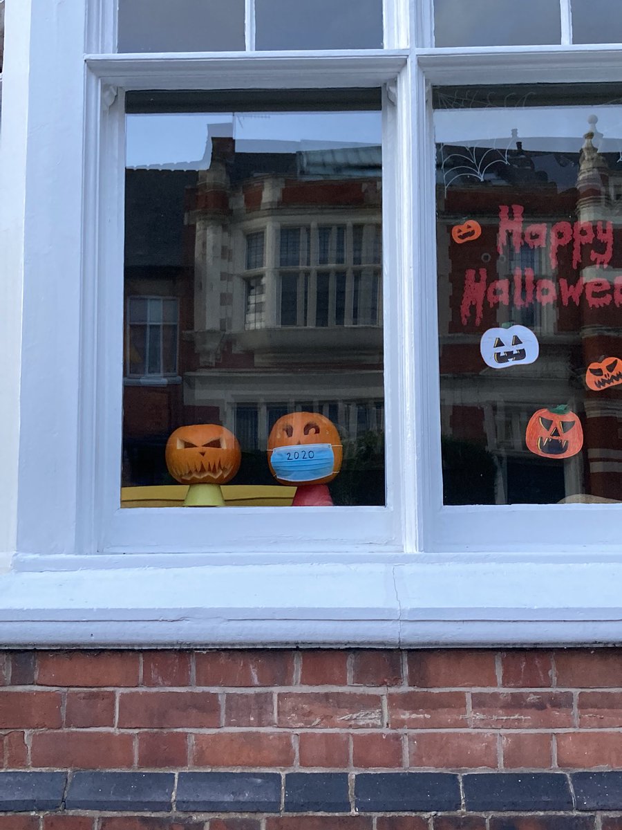 UK Mask Network tweet media