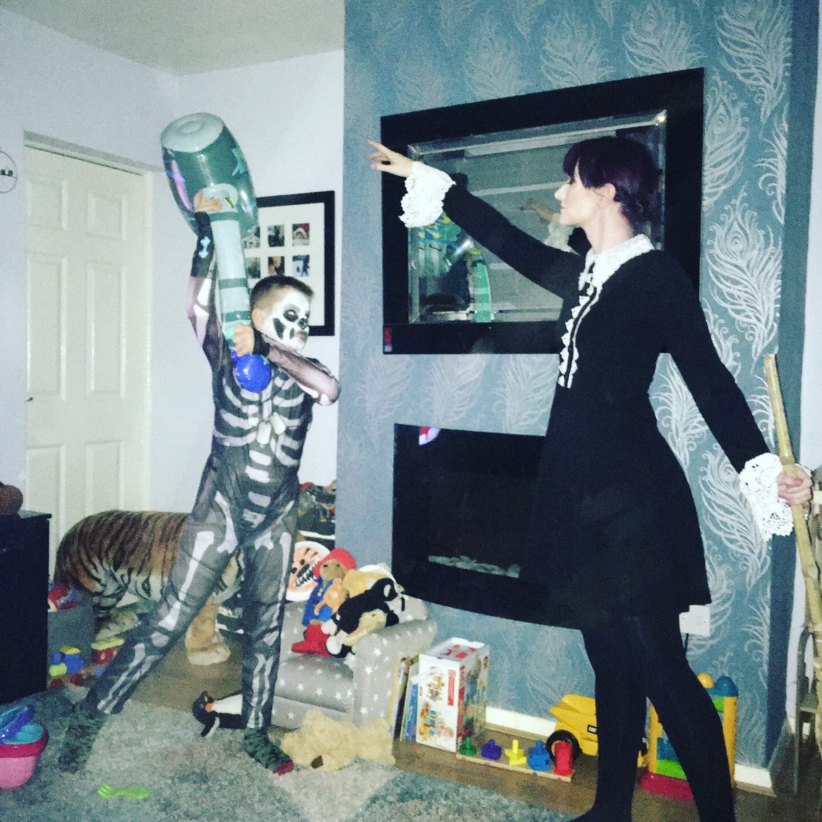 Alexandra Thompson tweet media