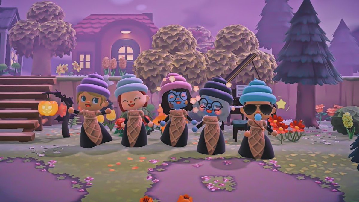 candiedlinds's tweet photo. happy halloween from me and my cute friends!!!!!!💖💗💞💗💖 https://t.co/BpU1C6alVm