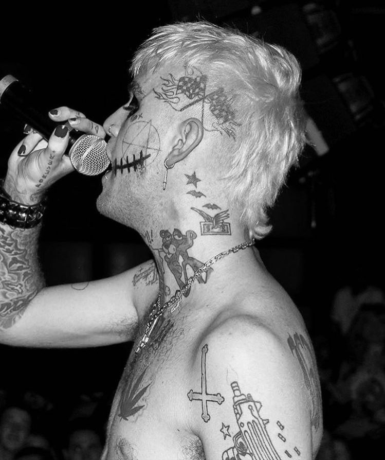 LILPEEPAHR's tweet image. SPOOKY PEEP ONLY TODAY 🖤