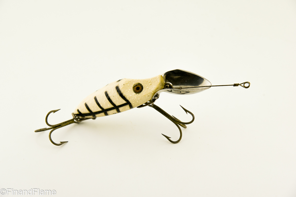 oldfishinglure's tweet photo. Heddon River Runt Go Deeper Scoop Lip - #Finandflame #Fishing #FishingLure #HeddonRiverRuntGoDeeperScoopLip #History #RiverRunt - https://t.co/cjEaQQWUZT https://t.co/w5IiL0uyIi