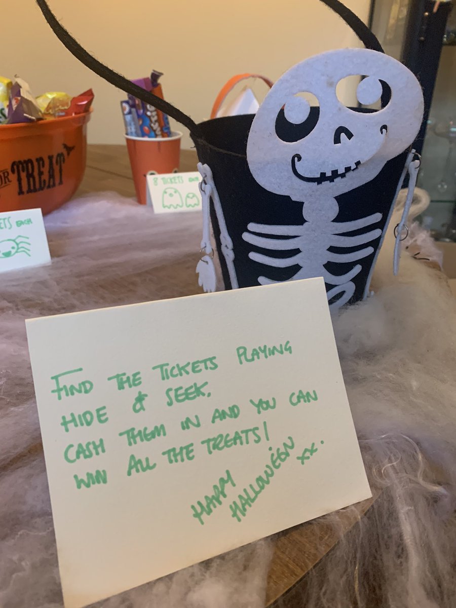 JosephineAmyP's tweet photo. No trick or treating this year 👻so Monroe has been on the hunt for tickets all day to cash in at our treat table. #hometrickortreat #halloween2020 #mercerlittle #dinosaurcostumeonyear3 https://t.co/HZzCx3p1XP