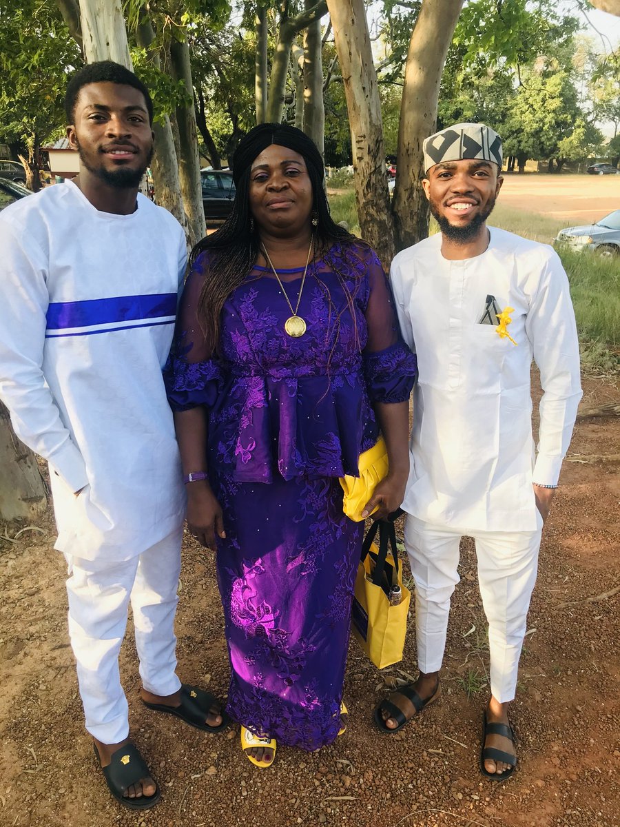 desirebankz's tweet photo. Never Has and Never Will ✊
#NotYourRegularKindOfWeddingGuest🎙️
Outfits:#VIC_THREADING( Vektor Udags)
#wedding
#WEDDINGPHOTOGRAPHY https://t.co/3l6LkrKUZk