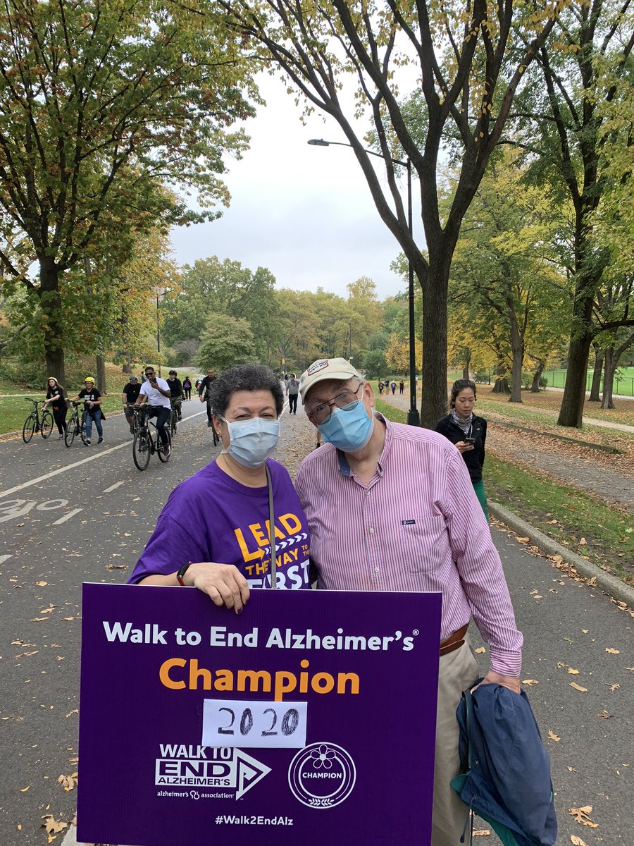 On October 24th, this group strolled through Central Park for the Walk to End Alzheimer’s  <a href="/J1Mnast1C/">Jimmy B</a> <a href="/ivy_cib/">Ivy</a> <a href="/alzassociation/">Alzheimer's Association</a>