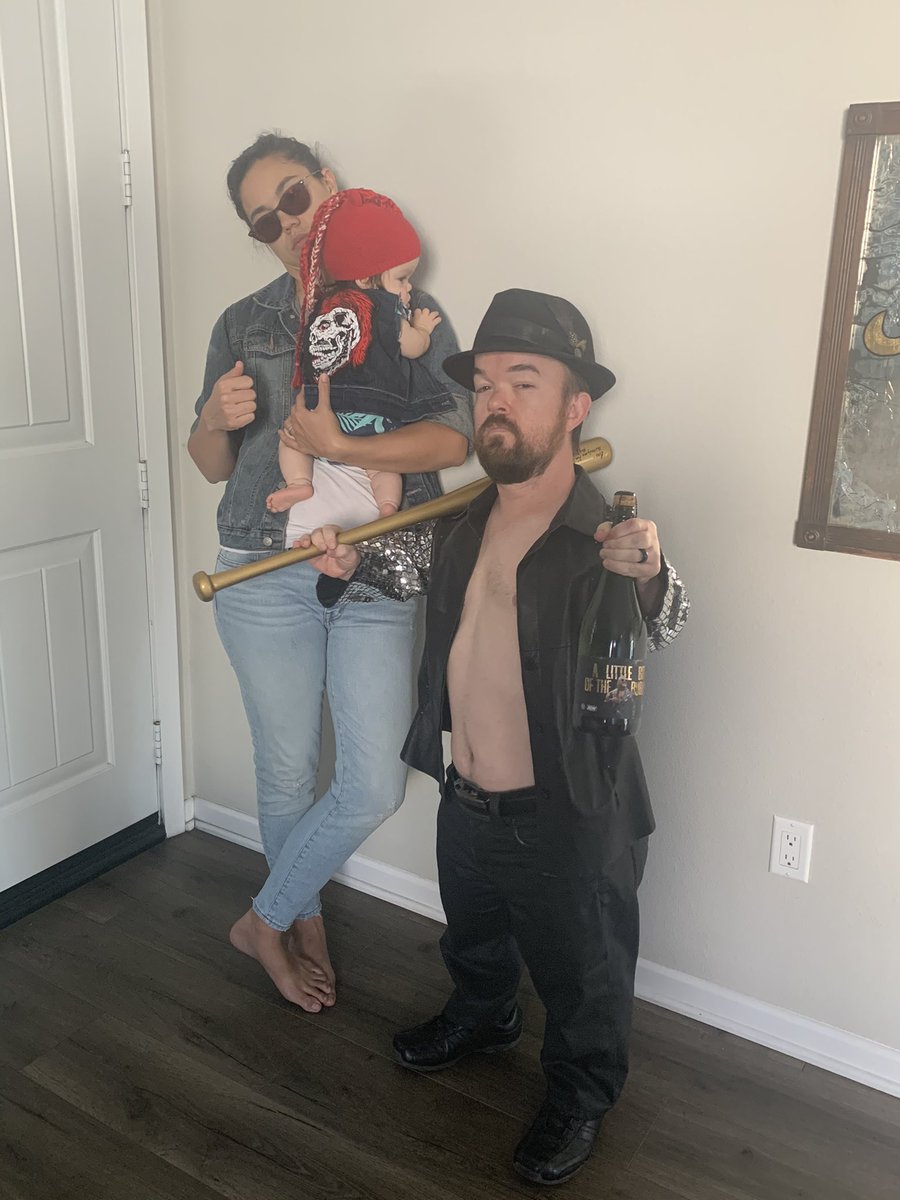 funnybrad's tweet image. It’s an @AEW Triple Threat match tonight in the Williams house. 
@IAmJericho vs. @OrangeCassidy vs. The Murderhawk Monster @LanceHoyt! Happy Halloween!