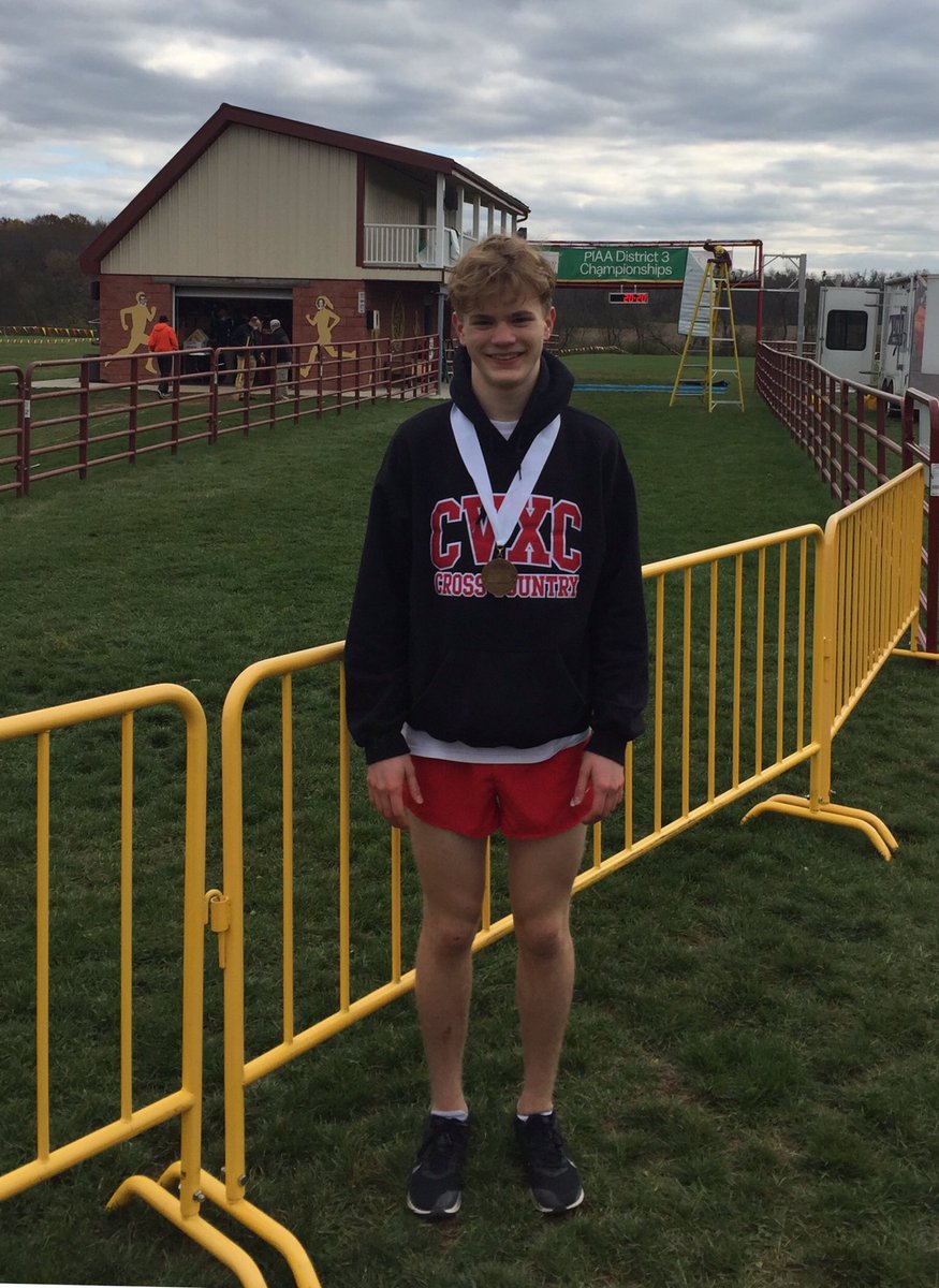 CVXCRunner's tweet photo. Jordan Tiday ran 15:58.2 for 3rd at the District Championship. Jordan also qualified for States. https://t.co/t55FHCnmG0