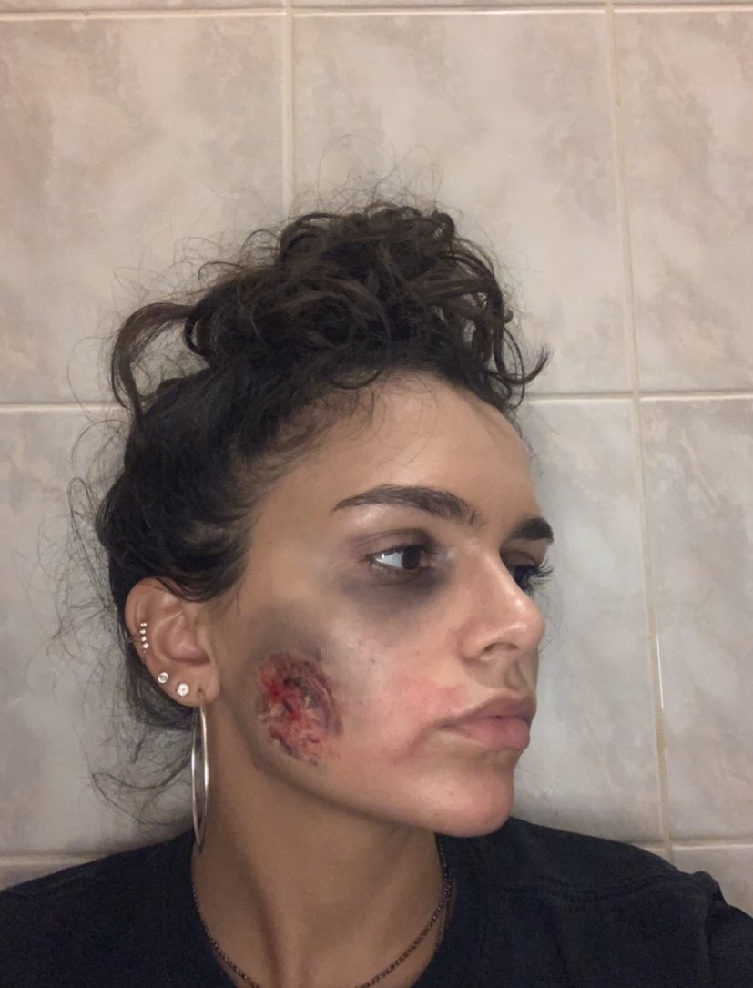 happilyjw_'s tweet image. just in time for the #LPMakeUpComp it’s my first time doing a make up so i know it’s absolutely not perfect but i’m kinda proud of me! Happy Halloween! 🎃 #thelpshowact3 #TheLPShow