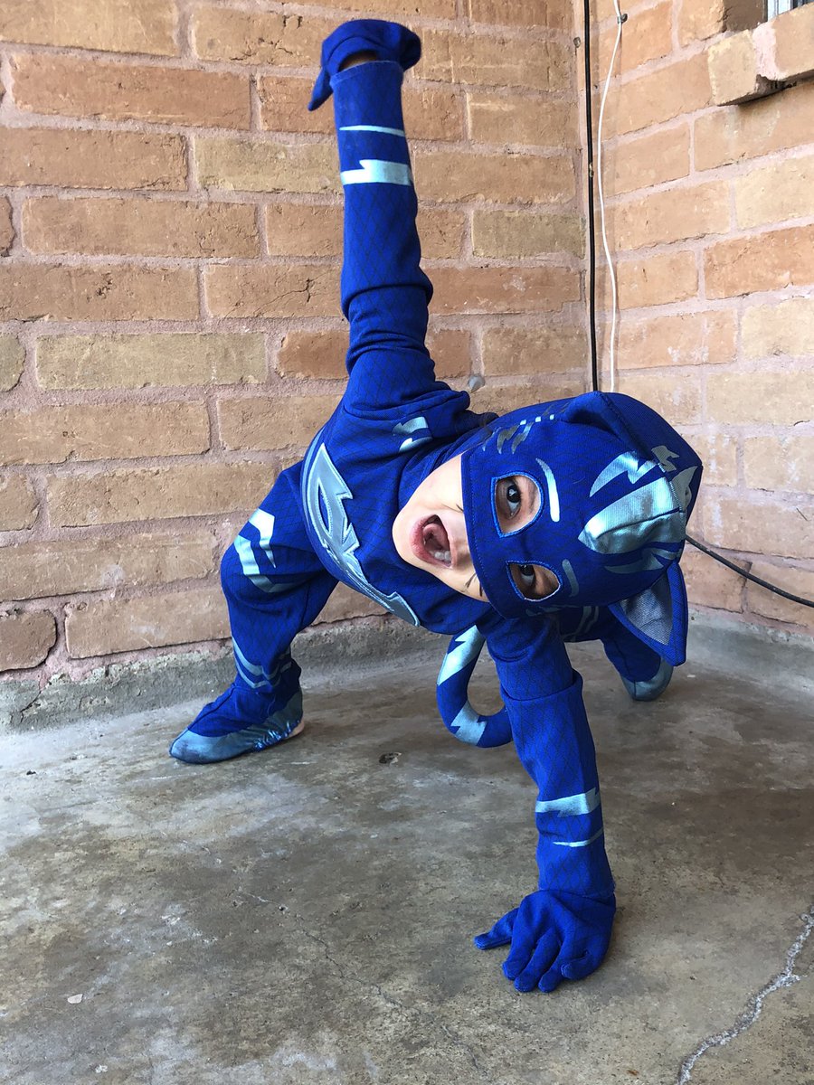 __onlyJAZ's tweet photo. she put the costume on and go in character ๐ฅบ๐ #pjmaskcatboy https://t.co/7Ht7ga8do3