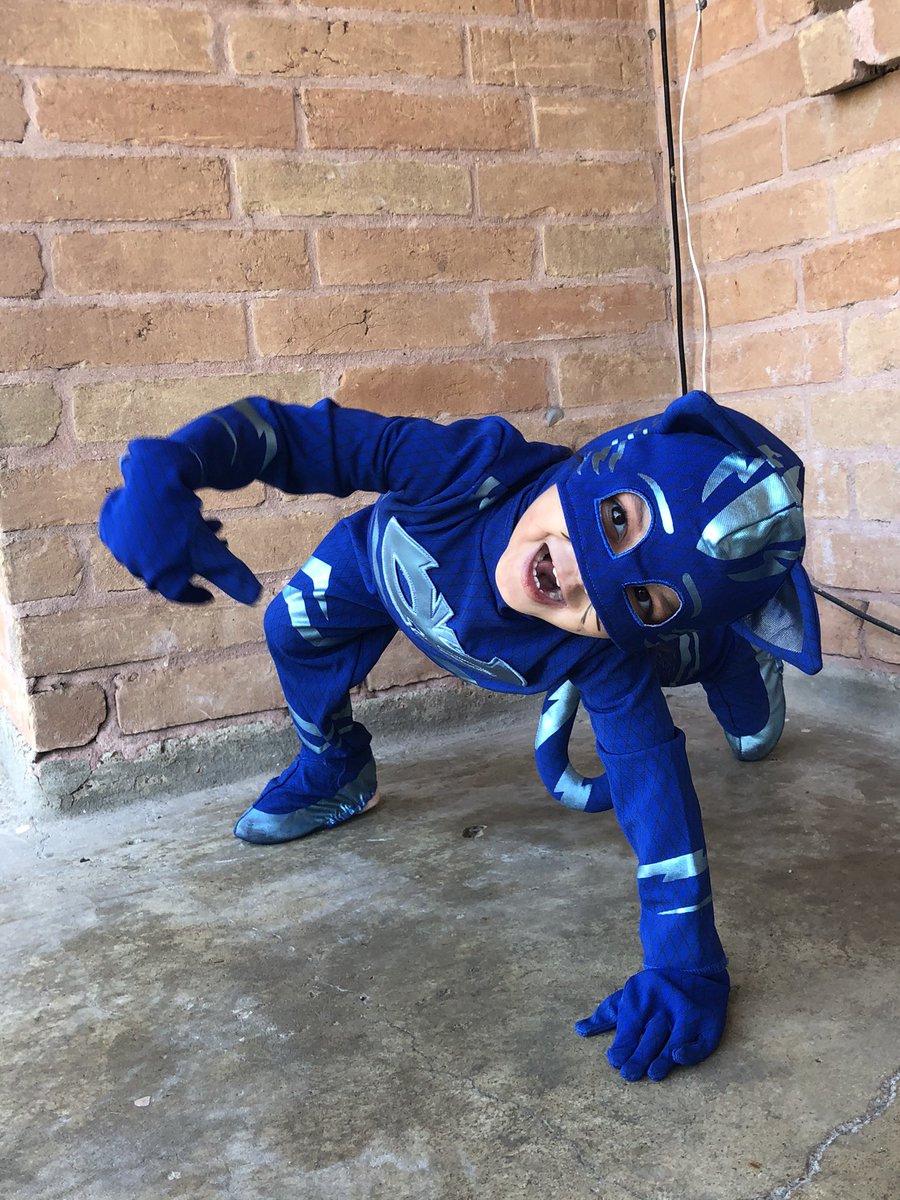 __onlyJAZ's tweet photo. she put the costume on and go in character ๐ฅบ๐ #pjmaskcatboy https://t.co/7Ht7ga8do3