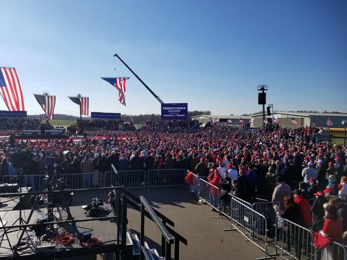 JimSmith_BE's tweet photo. Trump supporters building a mega crowd for his MAGA rally in Butler County, Pa. People still streaming in. https://t.co/1gLwntkTsH