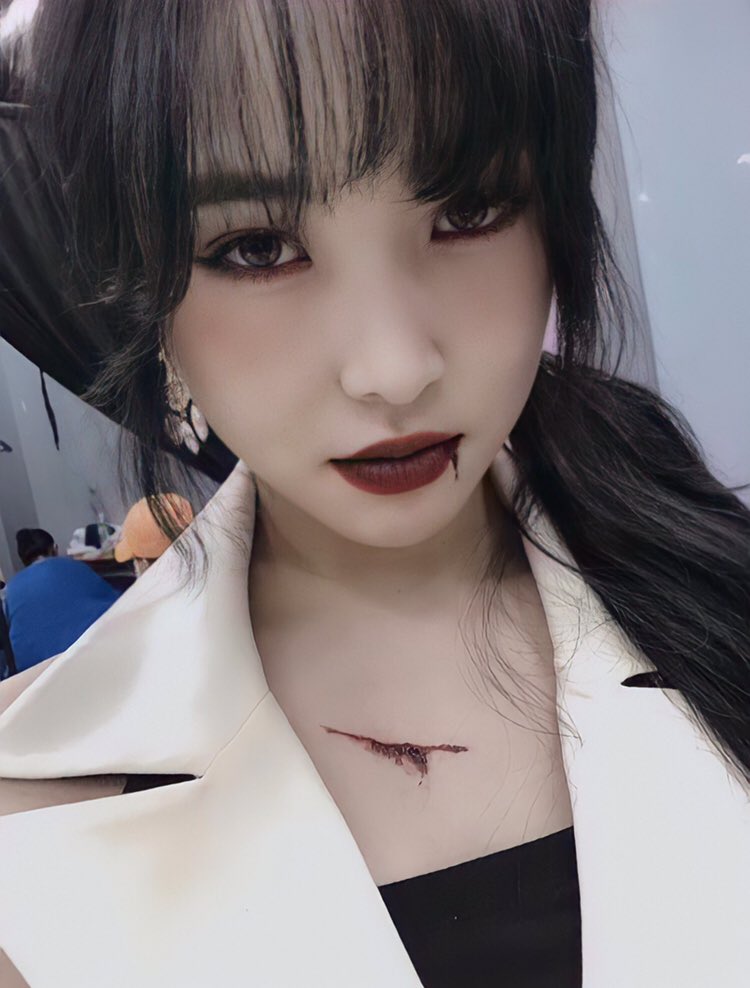 MISS DRACULA??!1!@-&amp;.&amp; 🧛🏻‍♀️