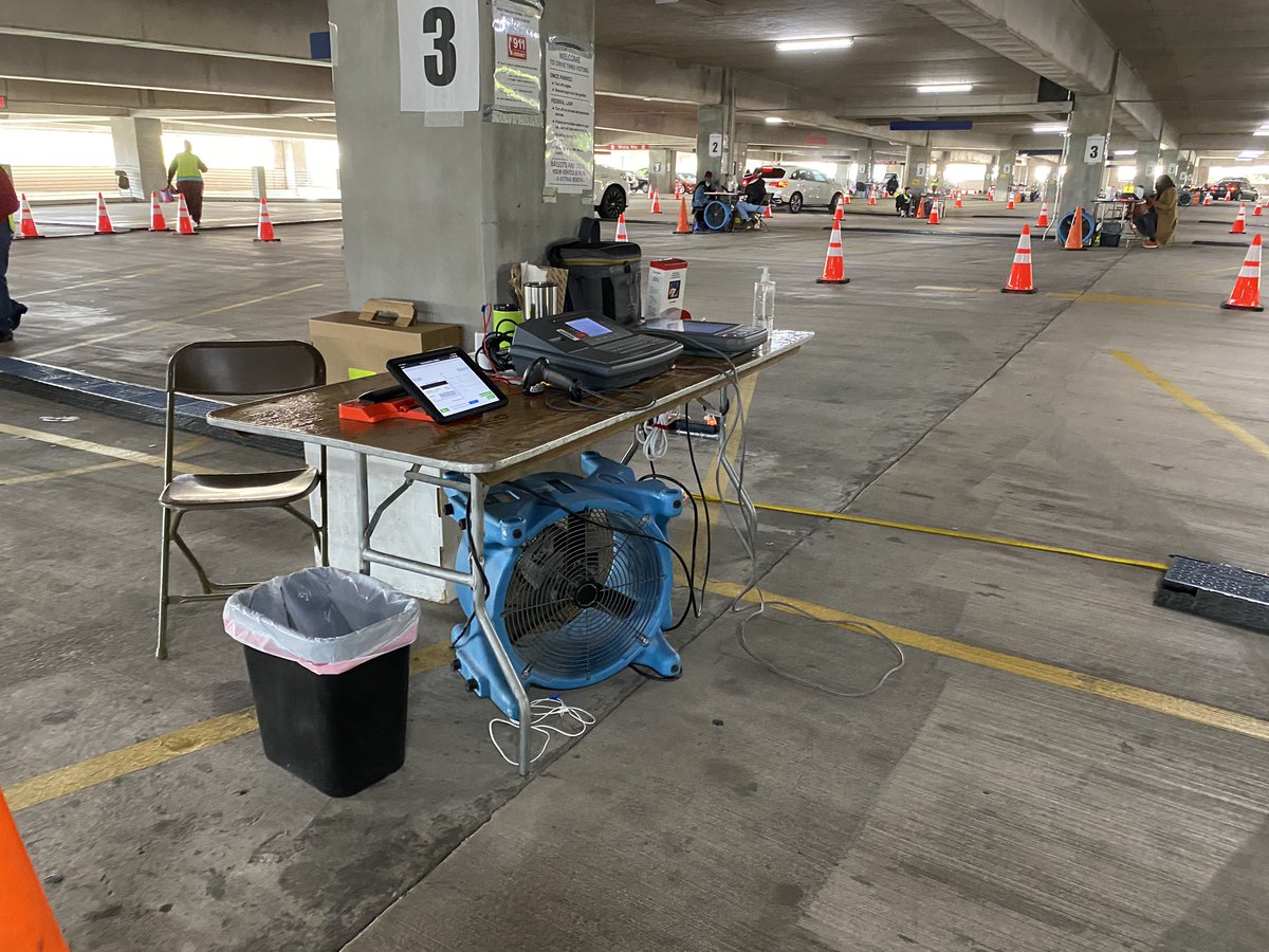 A Harris County official told me they were “surprised” to find Republicans suing over the centers bc the party had been consulted extensively in their conception & design. See that fan? It’s there because Republicans asked for them, to prevent carbon monoxide buildup
