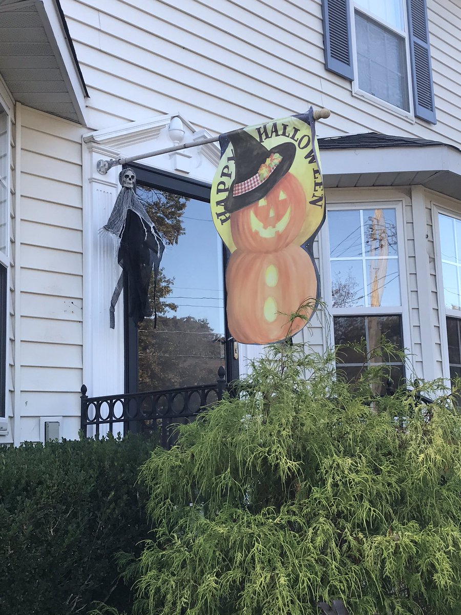 LarryInMissouri's tweet image. Getting this bad boy ready💀....#OpenAmericaNow #Halloween2020 #FreeTheChildren