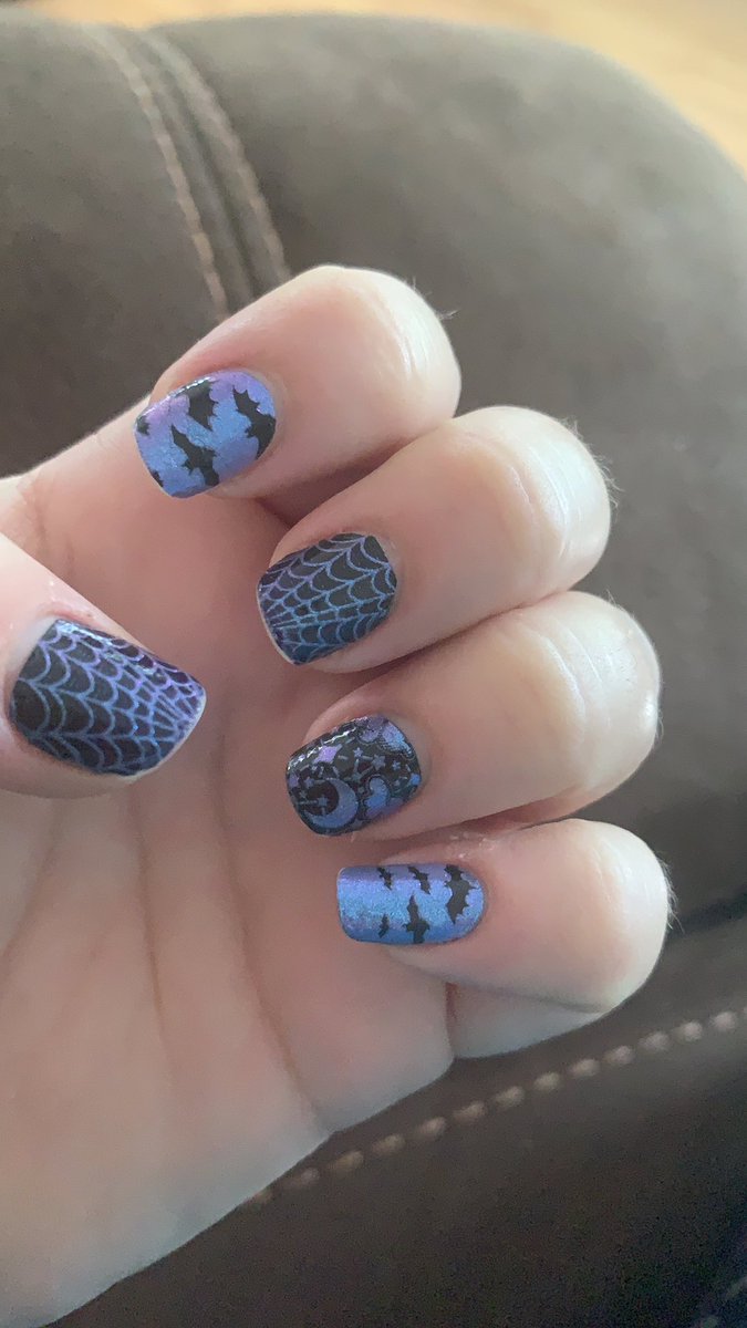 cici_pelzer's tweet photo. @becolorstreet #hexgirlfriend https://t.co/87f0uM1Nc4