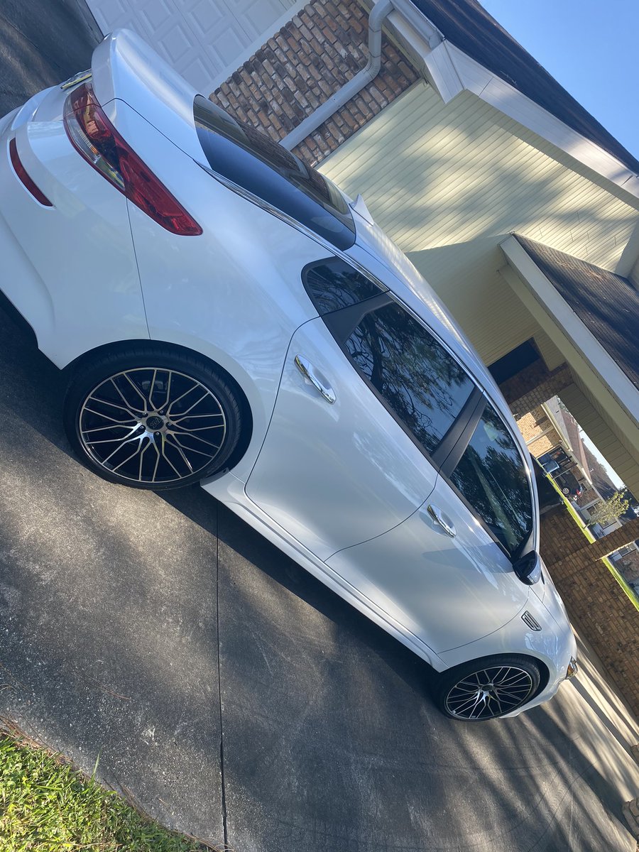 SierraSam2's tweet photo. YOU SEE MEEEEEEEEE๐คช #2020KiaOptima #FreshOffTheLot #LETSGEAUXXXXX https://t.co/rWRNp57jqu