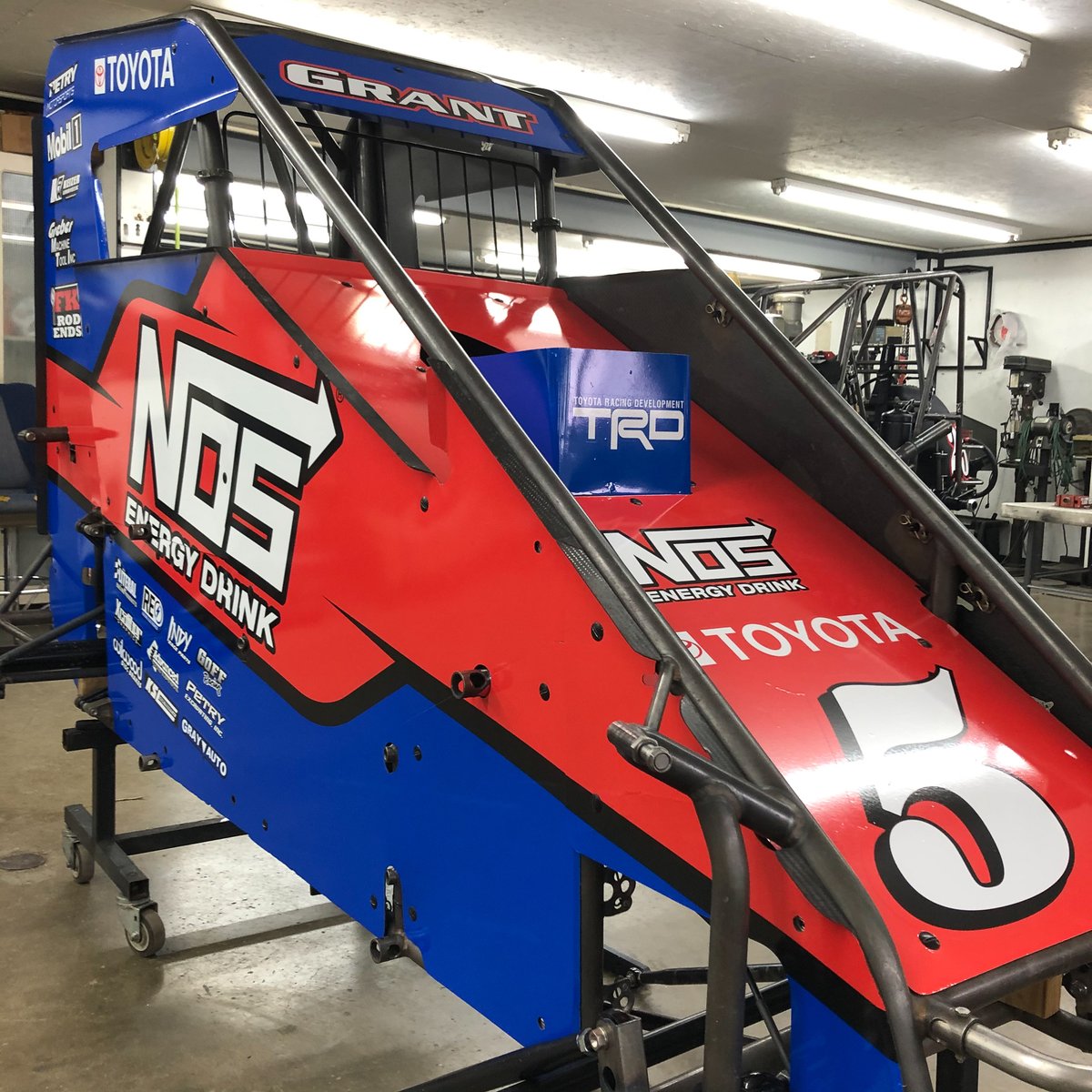 PetryMotorsprts's tweet image. .@JustinGrant40 &amp;amp; Petry Motorsports team up for USAC Racing west coast swing with @NosEnergyDrink backing. #TeamPetry

facebook.com/petrymotorsprt…