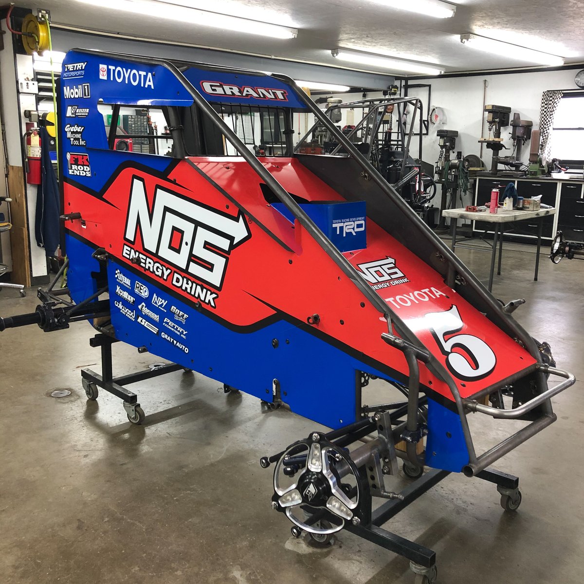 PetryMotorsprts's tweet image. .@JustinGrant40 &amp;amp; Petry Motorsports team up for USAC Racing west coast swing with @NosEnergyDrink backing. #TeamPetry

facebook.com/petrymotorsprt…