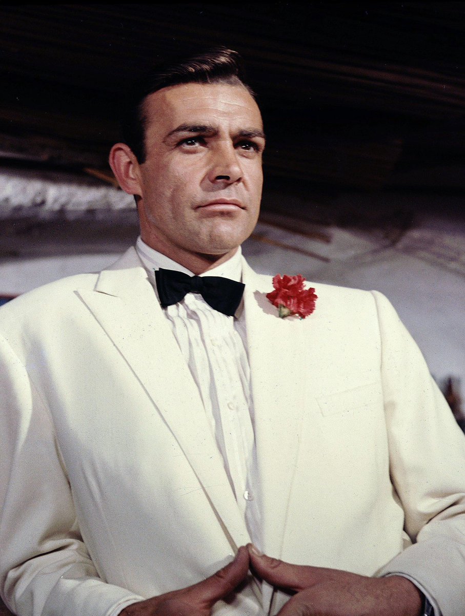 Mohans_Tailors's tweet photo. .@Mohans_Tailors pays tribute to legendary actor Sir #SeanConnery 1930-2020. His most iconic role, #JamesBond #007. A #mensstyle #icon, seen here in his #bespoke #AnthonySinclair #suits worn in “Dr. No” “Goldfinger” &amp; more.

2126970050 https://t.co/f4835KBj8u @GQMagazine @CNBC https://t.co/E8D1dAAq81