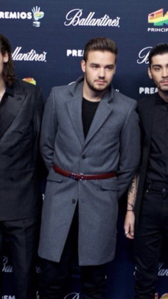 lemonflavlucy's tweet image. happy halloween and happy LP show from this iconic moment in fashion history! #LPCostumeComp @LiamPayne