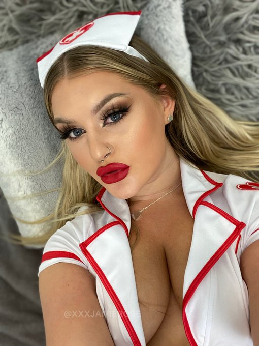 👻🎃 HAPPY HALLOWEEN 🎃👻 https://t.co/CeQUNQr0vC