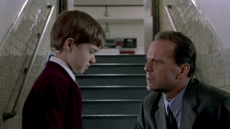 The Sixth Sense. Wow, that was a quality movie, needed that. Probably my favorite movies these thriller mysteries. Conversation between the kid and his mother in the car nearing the end, tears. Such a smart twist at the end. S/O to that kid, crazy good acting at that age 