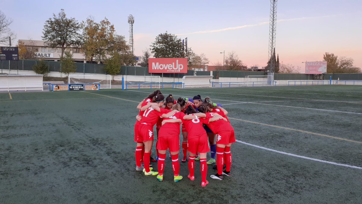 UD3Cantos's tweet photo. Gran partido de nuestras chicas para estrenarse en casa. ¡Lo hicieron con +3 y con un partido que nos deja un gran sabor de boca remontando un 0-2!
Este es el camino chicas. #TodoAlRojo https://t.co/uLljHQSJcI