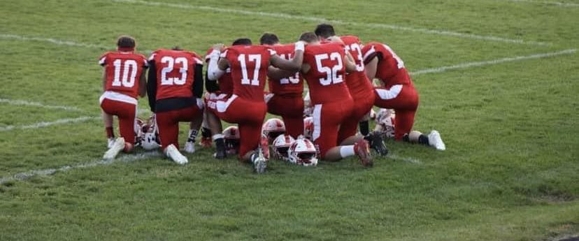 MarkMeans20's tweet photo. I would like to congratulate our Seniors on another winning season. Definitely not the way we wanted it to end but I am extremely proud of you guys. #onceabigred #alwaysabigred #THEBROTHERHOOD https://t.co/u3fpQsAgfL